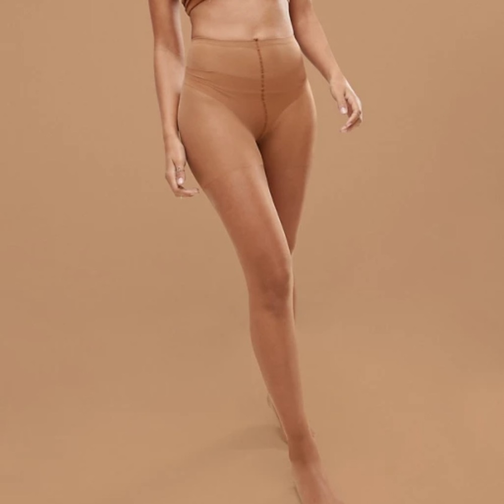 Nubian skin 13 denier glossy tights